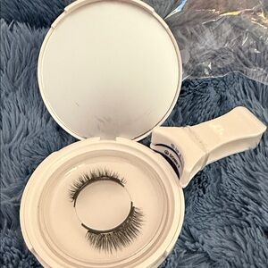 Meylora self stick False Eyelashes with Applicator
